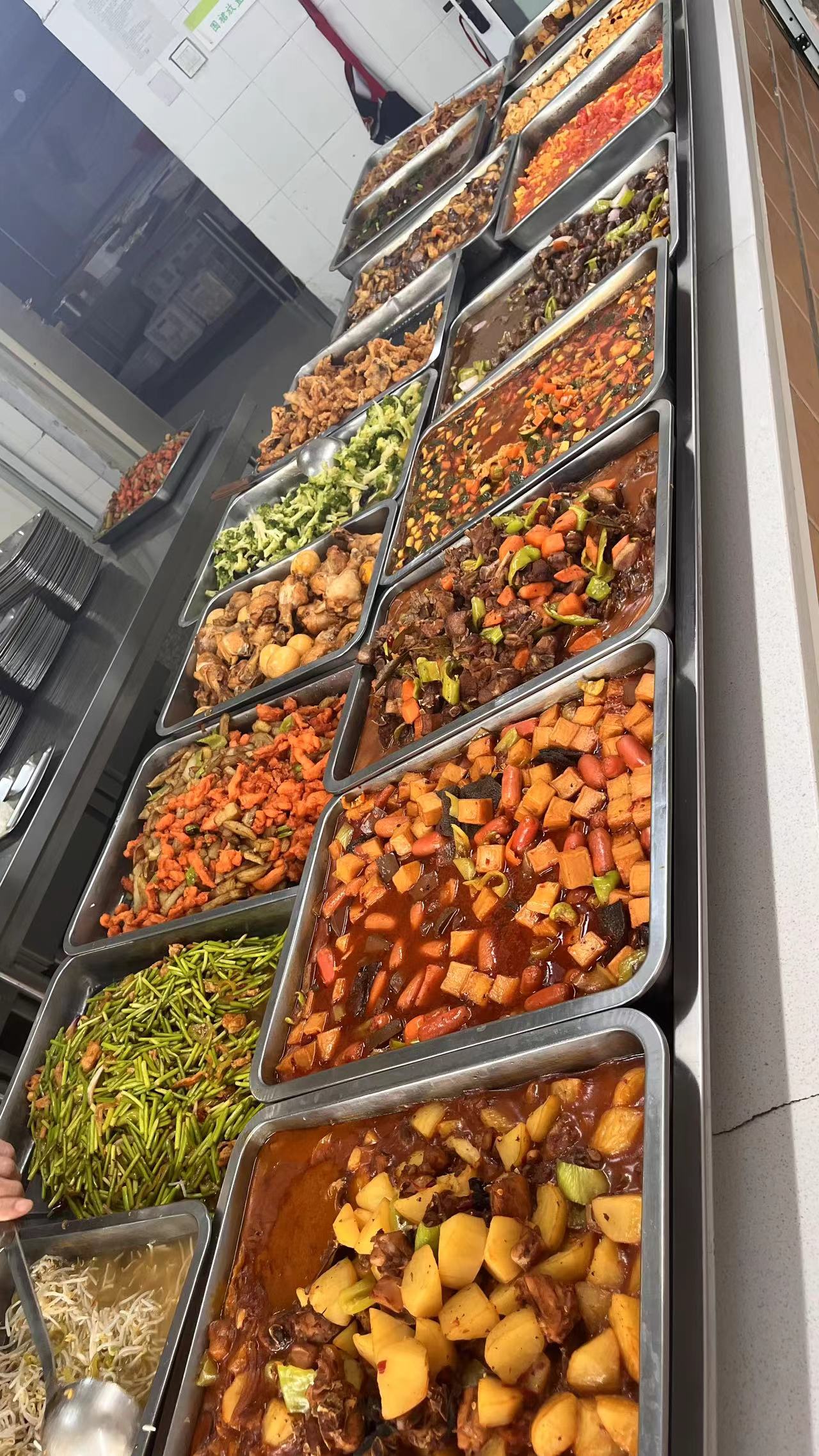 智考教育-食堂饭菜